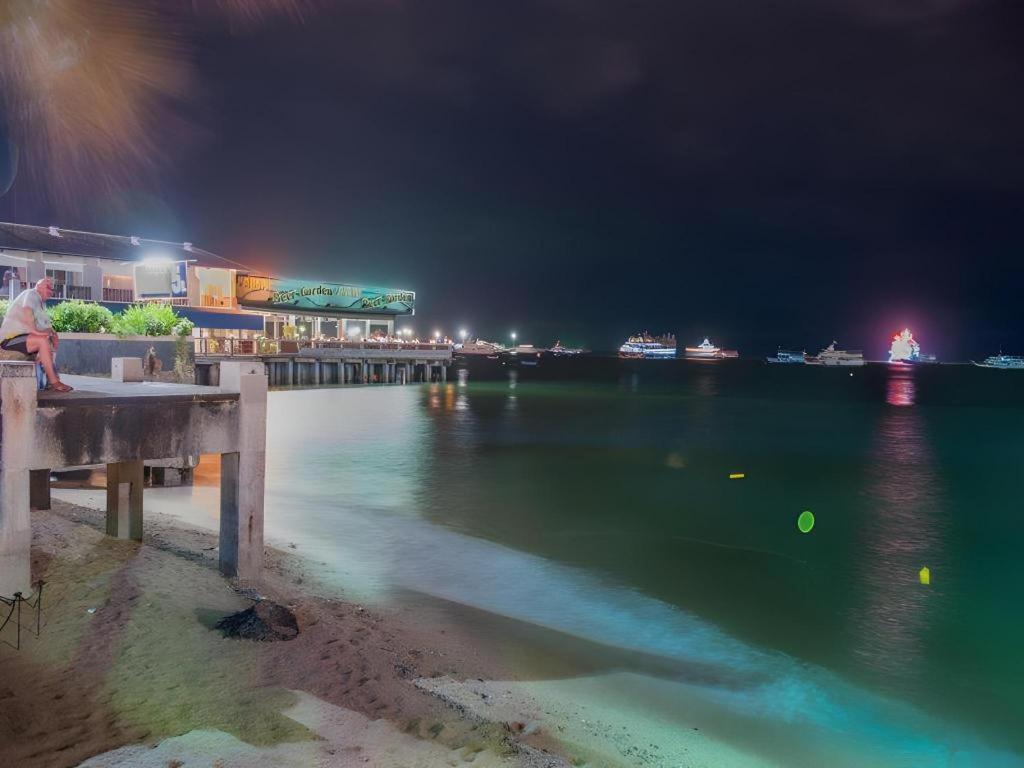 Lido Beach Hotel Pattaya Esterno foto
