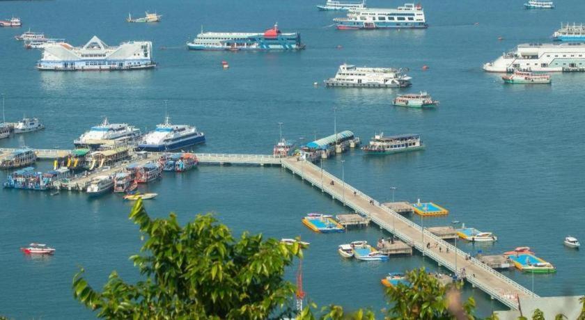 Lido Beach Hotel Pattaya Esterno foto