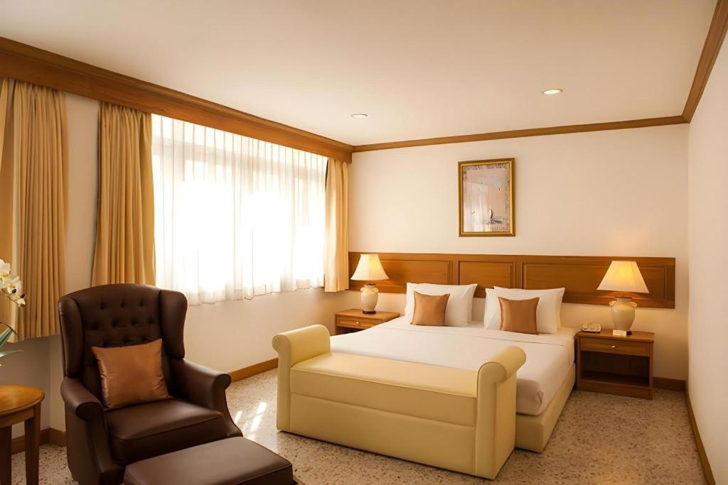 Lido Beach Hotel Pattaya Esterno foto