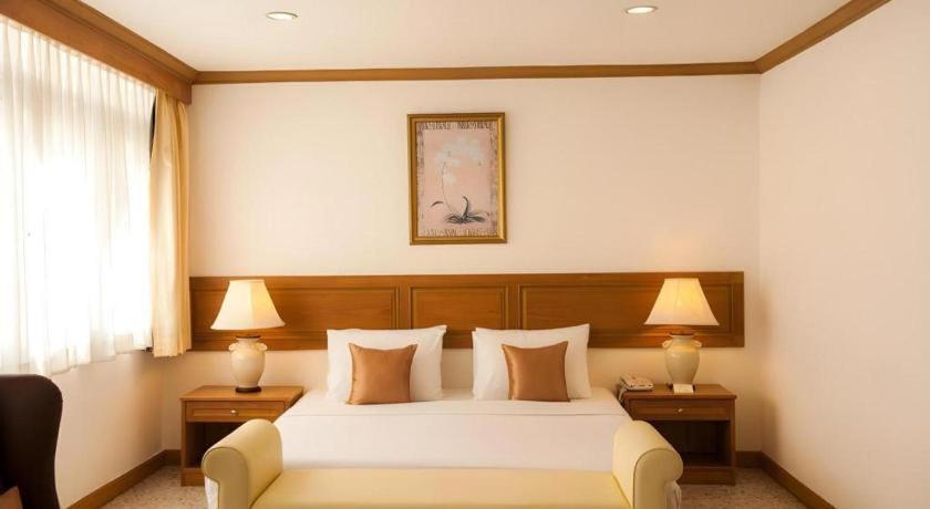 Lido Beach Hotel Pattaya Esterno foto